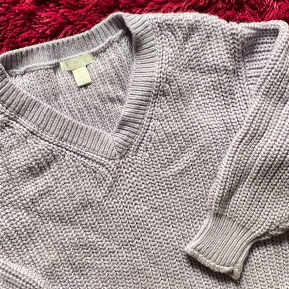 H&M lilac / lavender v-neck knitted sweater - Picture 2 of 8